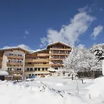 Steiger Hotel 4*