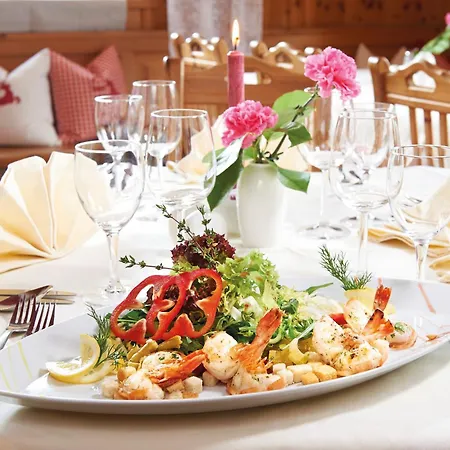 Steiger ホテル 4*